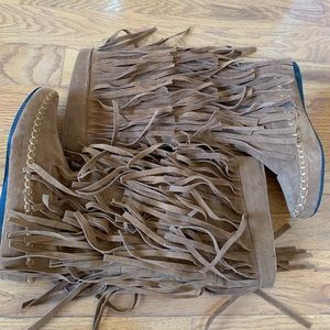 Fringe Moccasin Boots